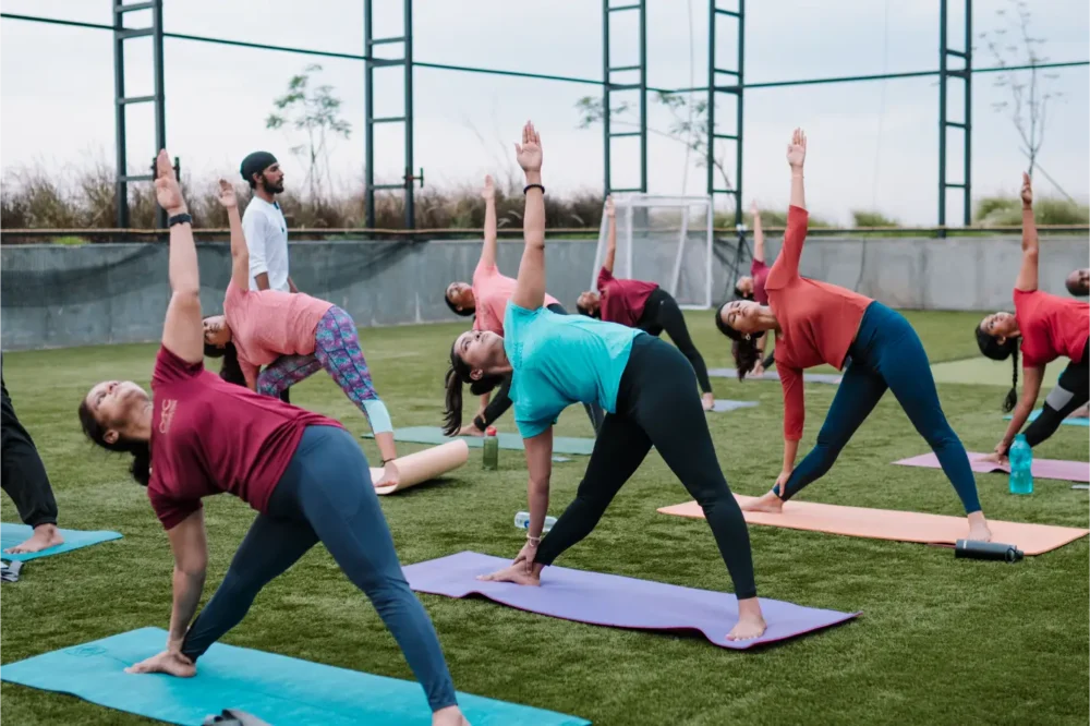 How many days should beginners do yoga each week?